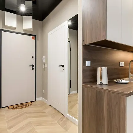 Superior Near The River In The Center On Granary Island By Renters *